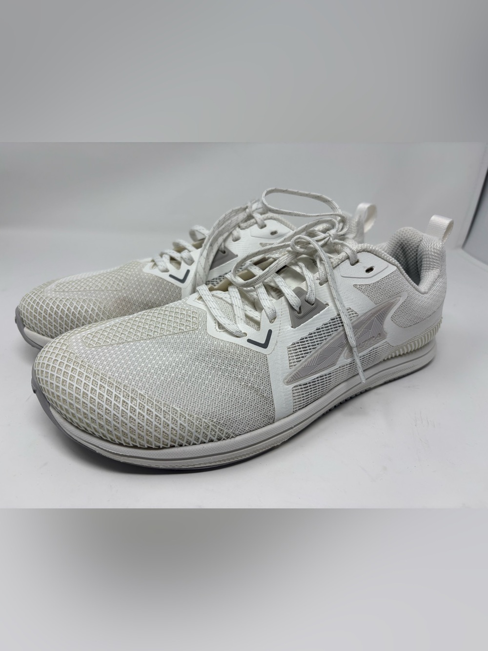 Altra Solstice XT 3 Mens Cross Training Shoes White -  US 9.5